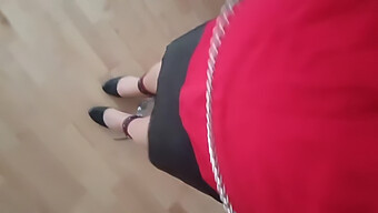 Tortura De Bondage Para Sissy Con Juego De Pezones Y Tacones Altos