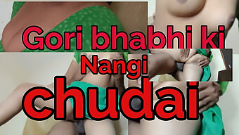 सफेद भाभी के अनछुए संभोग, नॉन-स्टॉप हिंदी सेक्स वीडियो जिसमें एक 18 वर्षीय भारतीय हॉट भाभी की तीव्र क्रिया है।