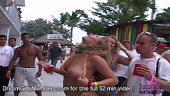 Video Tiệc Bartender Riêng Tư Với Nhiều Phụ Nữ Khoe Thân Trong Bikini