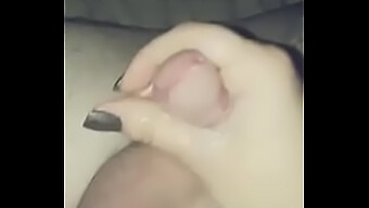 Nhục Nhã Khi Cười: Handjob Và Blowjob Của Cặp Đôi Nghiệp Dư