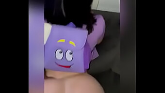 Latina Sensual Dora Dalam Video Panas