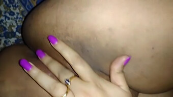 Juego Sensual De Coño Con Los Dedos Para El Placer Personal