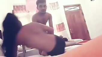 Coppia Incredibile Esplora L'Umiliazione In Un Video Hot