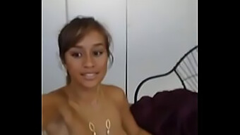 Spettacolo In Webcam Di Una Performer Solista Samoana